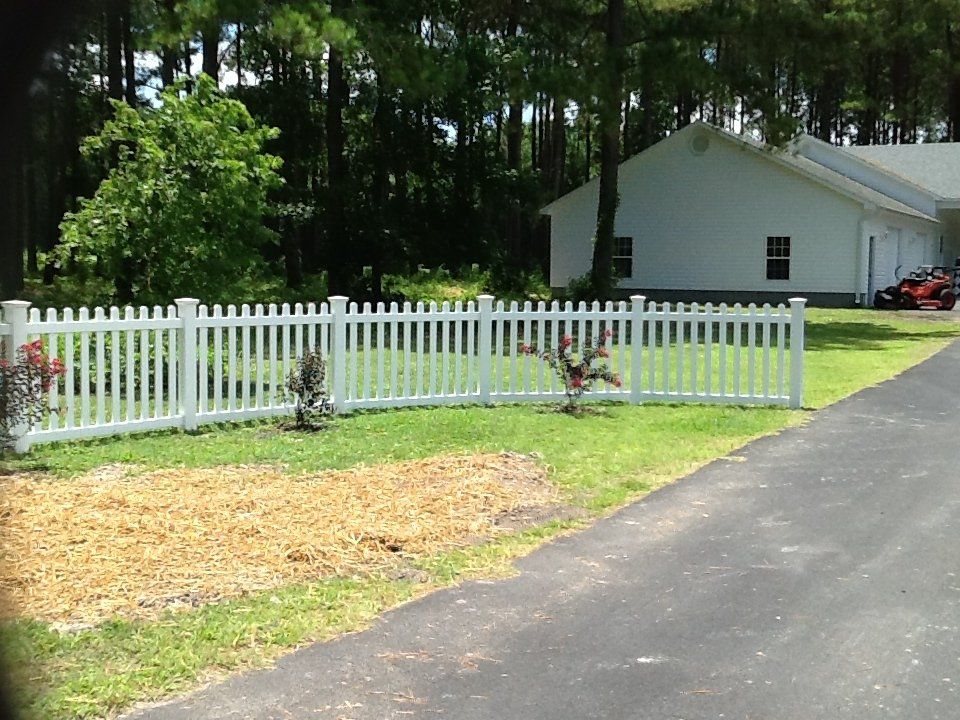 Vinyl Traditional Fences Wilmington NC T D Custom Fences Decks